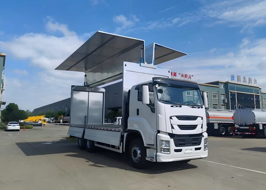 Logistics Transportation Vehicle Logistics Transportation Vehicle